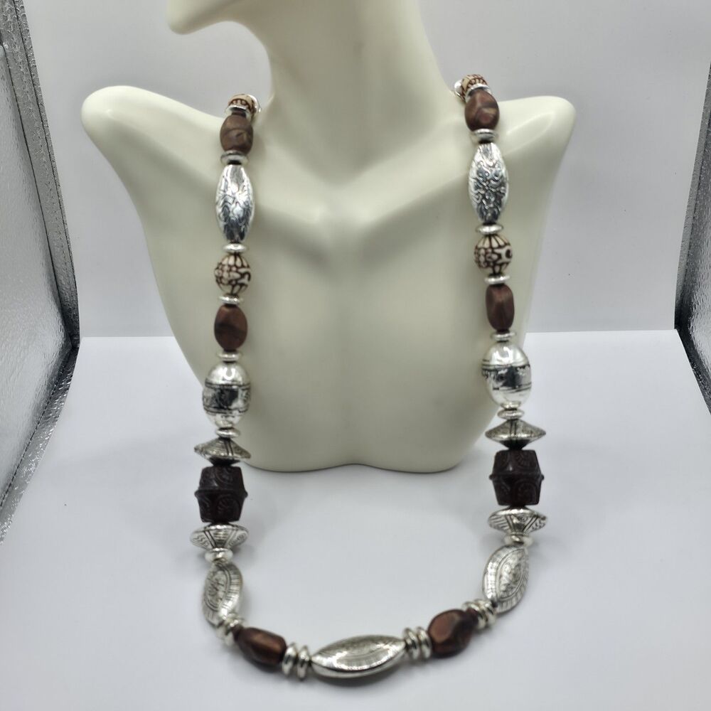 VTG Avon Brown Bold Statement Beaded Silvetone Necklace 28" + 2 1/2"